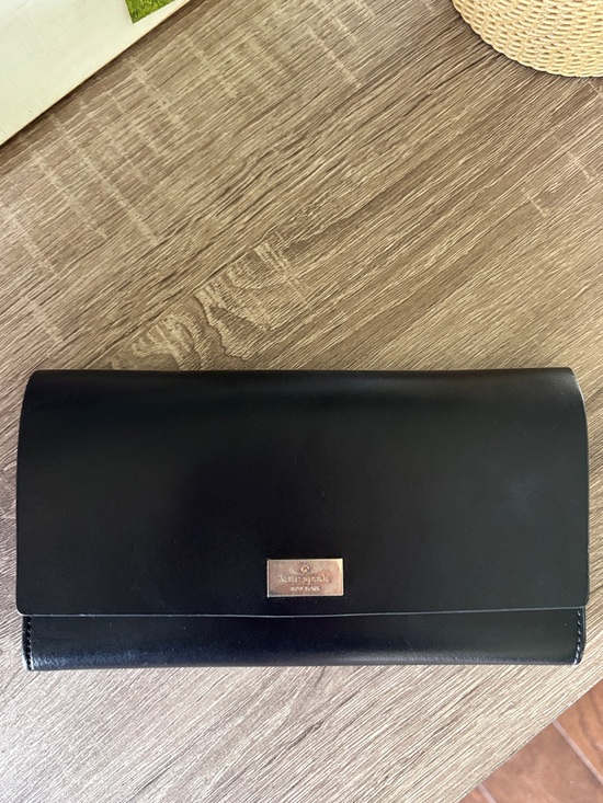 kate spade Handbags - Kate Spade leather wallet